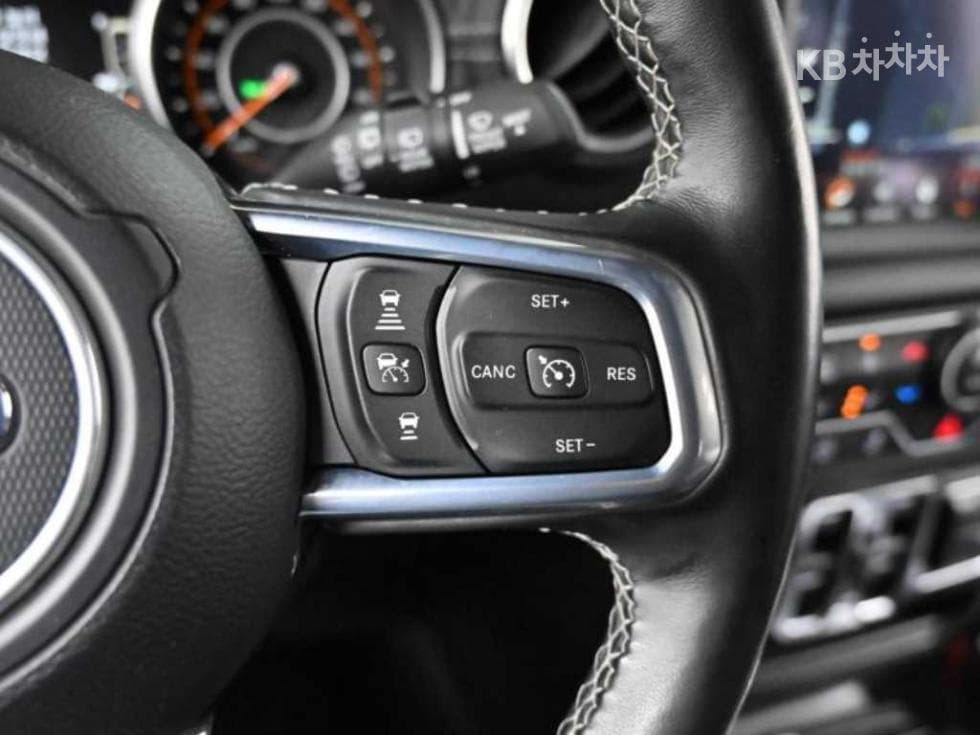 지프 랭글러 (JL)2.0 오버랜드 4도어 파워Товарна надстройка Стандартен - 18