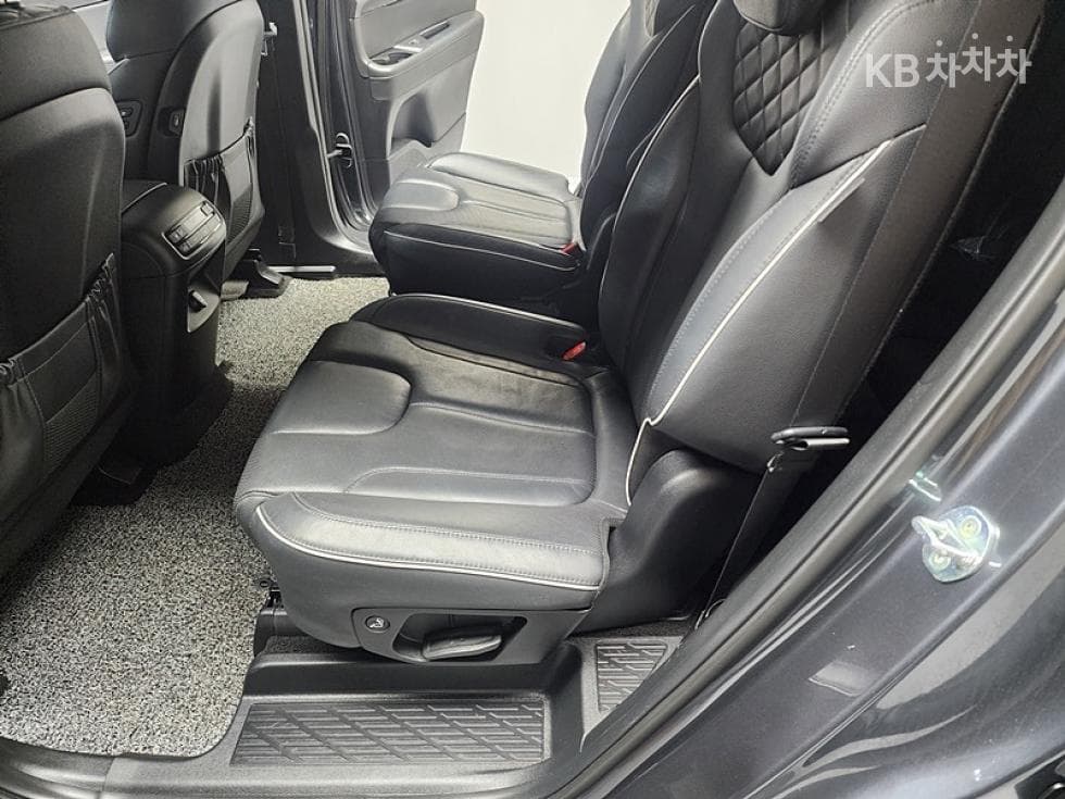 Хюндай Palisade2.2 Дизел 7-местен (Лимузин) Престиж - 17