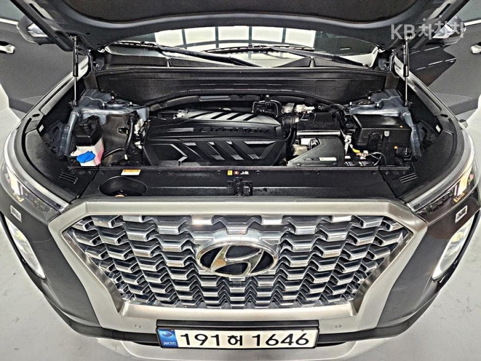 Хюндай Palisade2.2 Дизел 7-местен (Лимузин) Престиж - 19