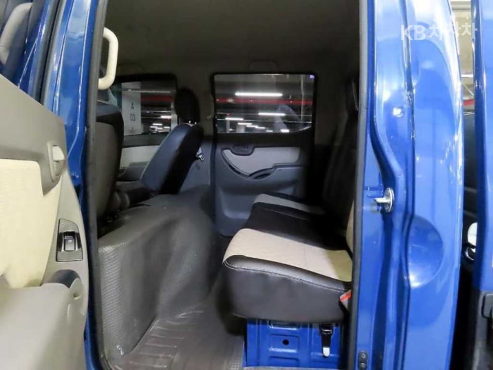 Хюндай Porter 2Удължено междуосие Двойна Кабина CRDi Smart - 18