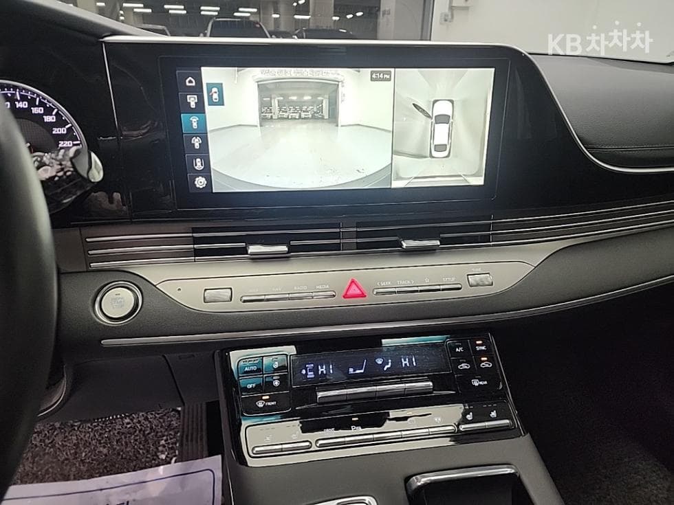 Hyundai The New (facelift) Grandeur (Azera)2.5 Exclusive - 10