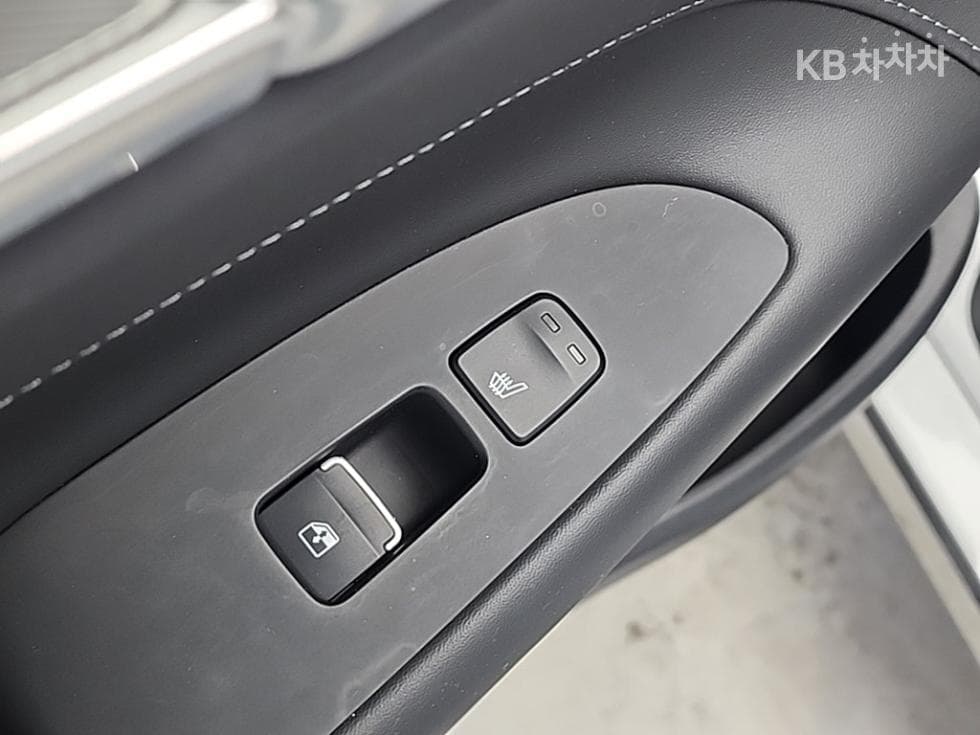 Hyundai The New (facelift) Grandeur (Azera)2.5 Exclusive - 14