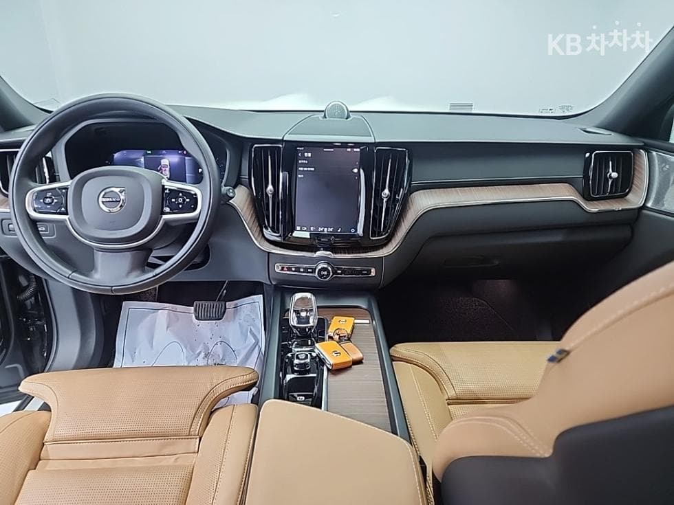 Volvo XC60 Второ поколениеB5 Inscription - 7