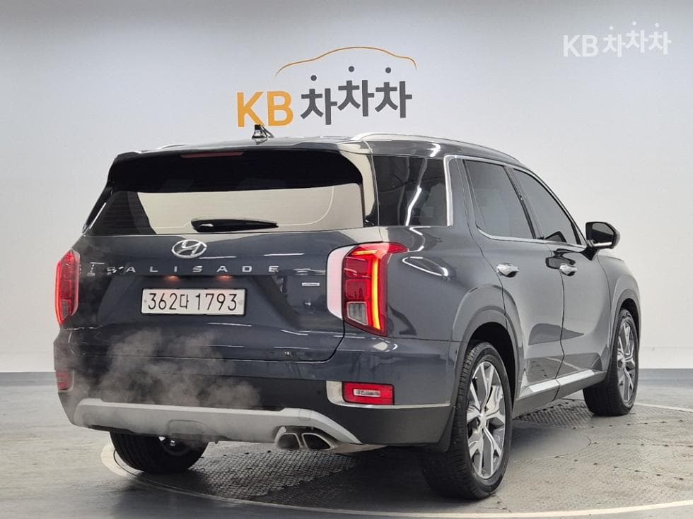 Хюндай Palisade3.8 Бензин 7-местен (Лимузин) AWD Престиж - 3