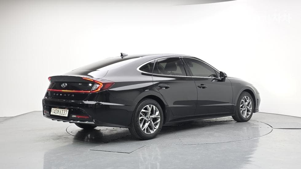 Хюндай Соната (DN8)2.0 Premium Plus - 2