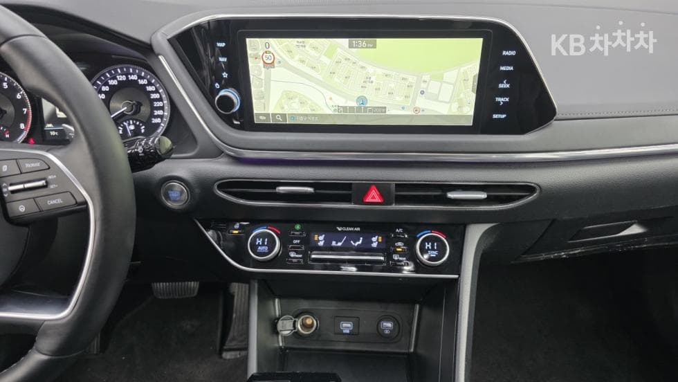 Хюндай Соната (DN8)2.0 Premium Plus - 21