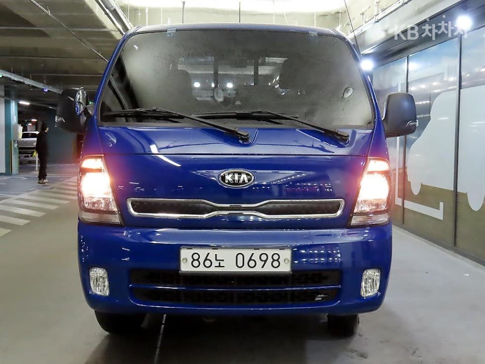 Киа The New (фейслифт) Бонго 3 (лек)파워게이트 1.2Тон 수직형(2단) Королевска кабина Удължено междуосие GL - 2