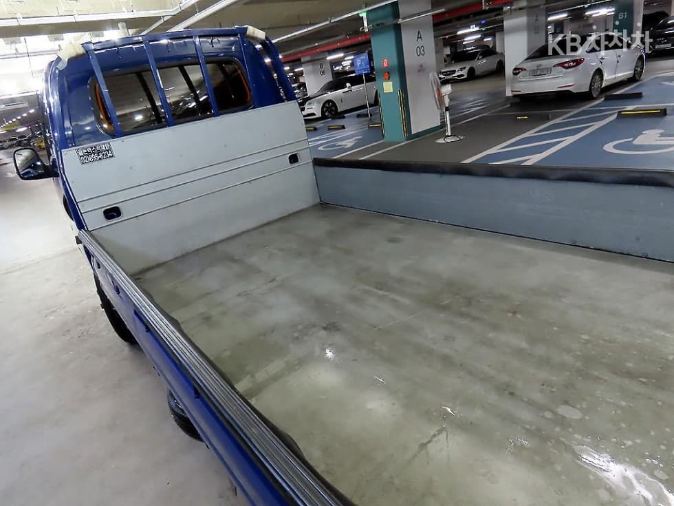 Киа The New (фейслифт) Бонго 3 (лек)파워게이트 1.2Тон 수직형(2단) Королевска кабина Удължено междуосие GL - 6