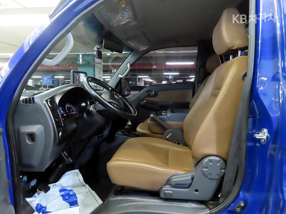 Киа The New (фейслифт) Бонго 3 (лек)파워게이트 1.2Тон 수직형(2단) Королевска кабина Удължено междуосие GL - 7