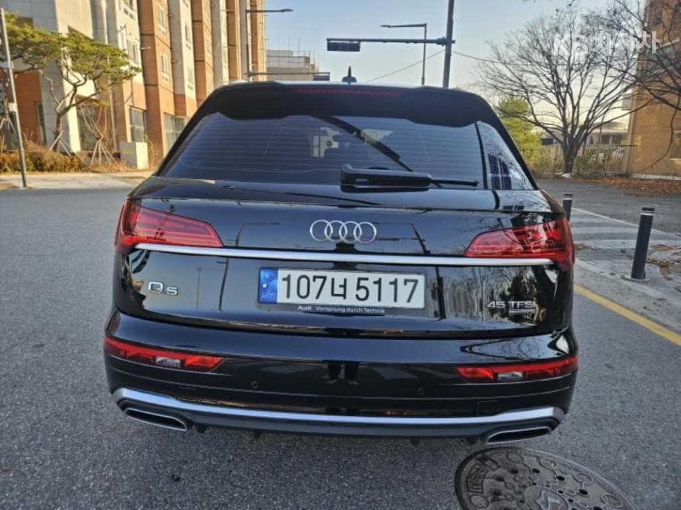 Audi The New Q5(FY)45 TFSI Quattro Premium - 4