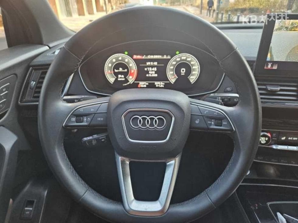Audi The New Q5(FY)45 TFSI Quattro Premium - 12