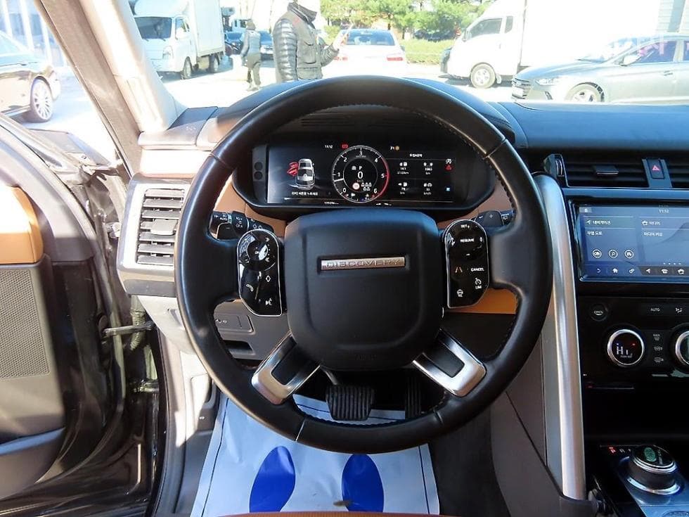 Land Rover 디스커버리53.0 SD6 HSE Luxury - 8