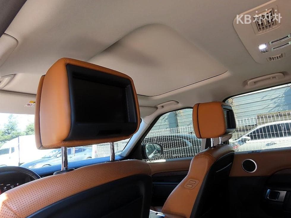 Land Rover 디스커버리53.0 SD6 HSE Luxury - 16