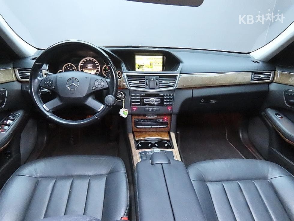Mercedes-Benz New E-ClassE300 엘레강스 W212 - 6