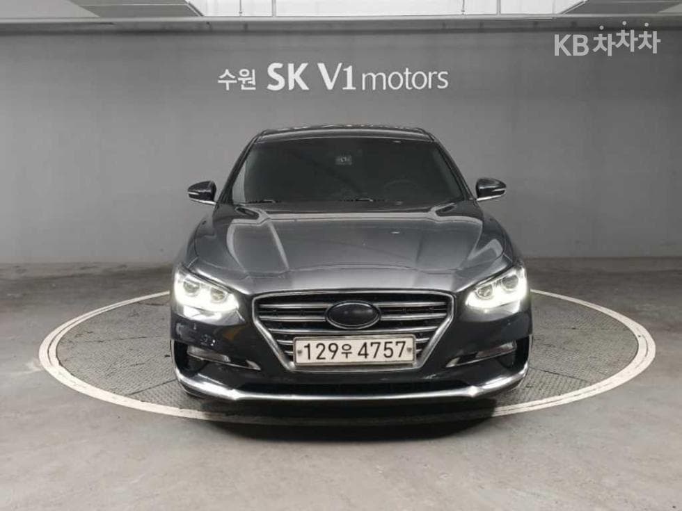 Hyundai Grandeur (Azera)IG 2.4 Modern Standard - Image 1