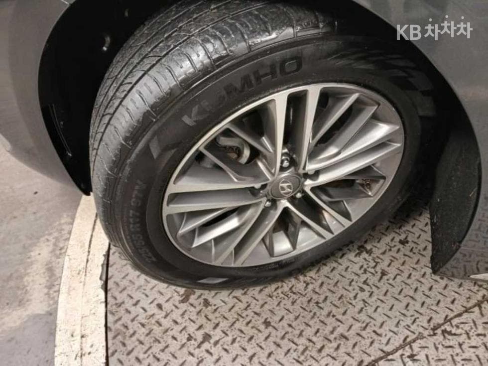 Hyundai Grandeur (Azera)IG2.4 Modern Standard - 20