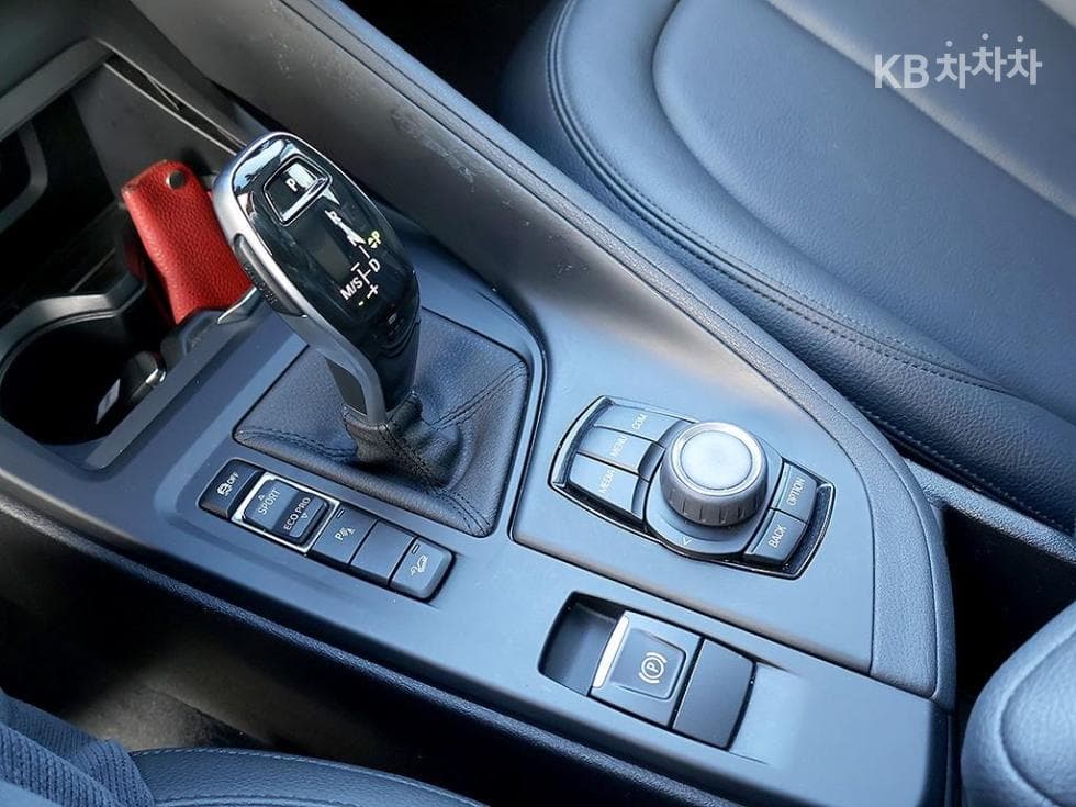 BMW X1 (F48)xDrive 20d xLine SE - 7