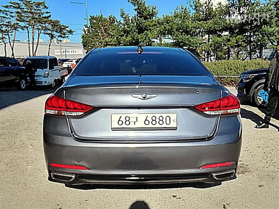 Хюндай ДженезисDHG330 Premium - 4