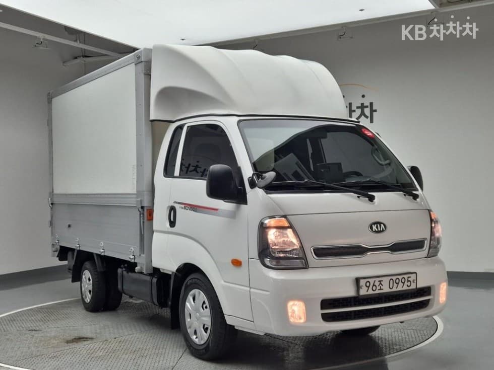 Kia The New (facelift) Bongo 3 (light truck)Wing Body 1 Ton 전동모터식 King Cab Extra Long LLight