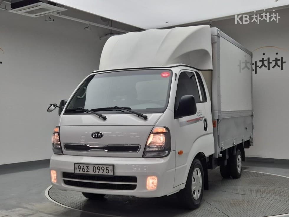 Kia The New (facelift) Bongo 3 (light truck) Wing Body 1 Ton 전동모터식 King Cab Extra Long LLight - Image 1