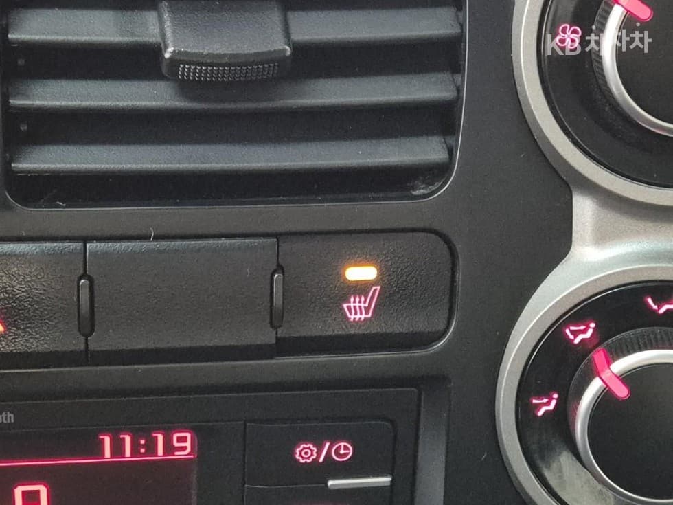 Kia The New (facelift) Bongo 3 (light truck)Wing Body 1 Ton 전동모터식 King Cab Extra Long LLight - 16