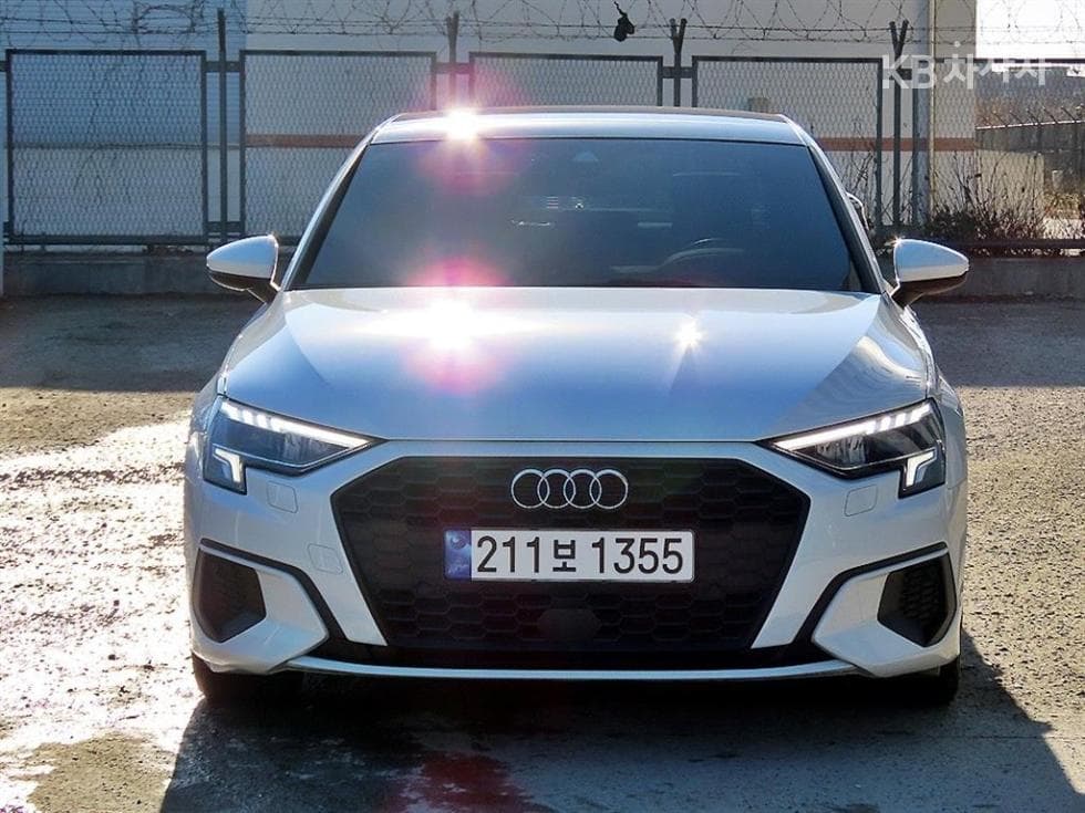 Audi A3 (8Y)40 TFSI Standard