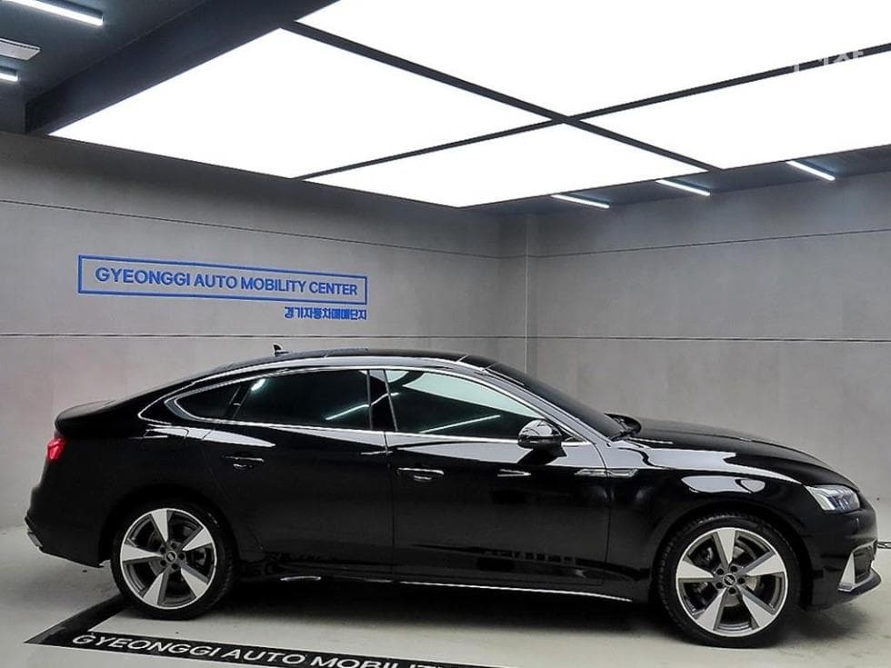 Ауди A5(8W6)40 TFSI Quattro Sportback Стандартен - 2