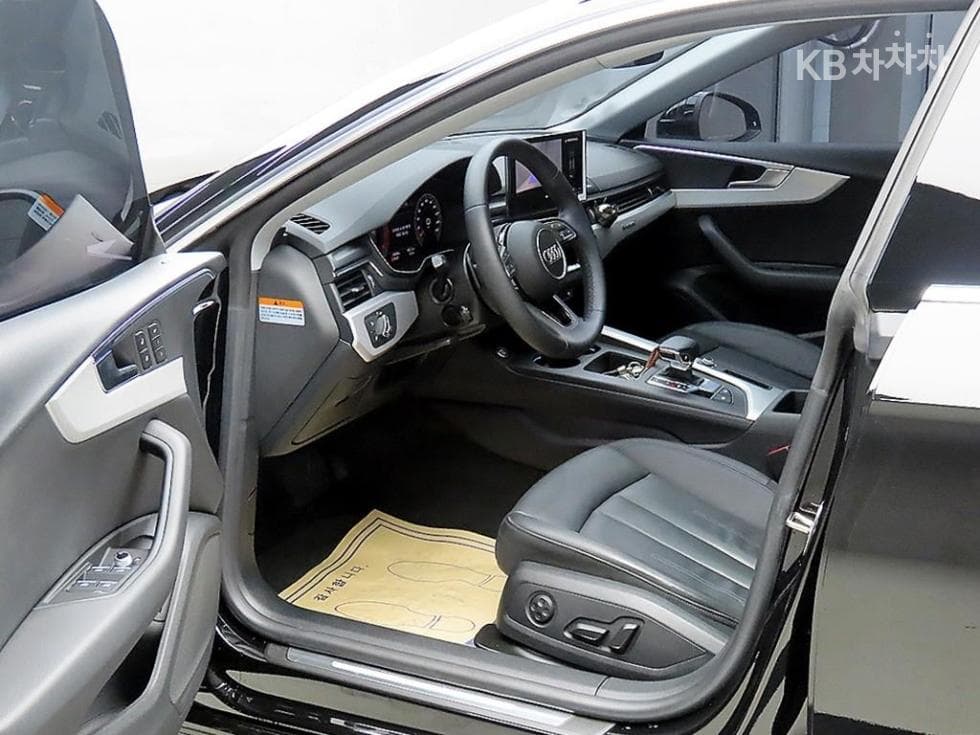 Ауди A5(8W6)40 TFSI Quattro Sportback Стандартен - 5