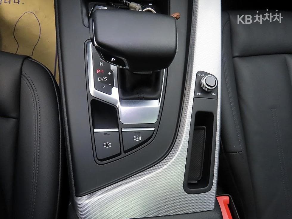 Ауди A5(8W6)40 TFSI Quattro Sportback Стандартен - 10