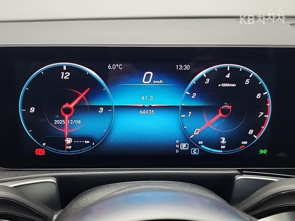 Mercedes-Benz GLB(X247)GLB 250 4Matic - 6