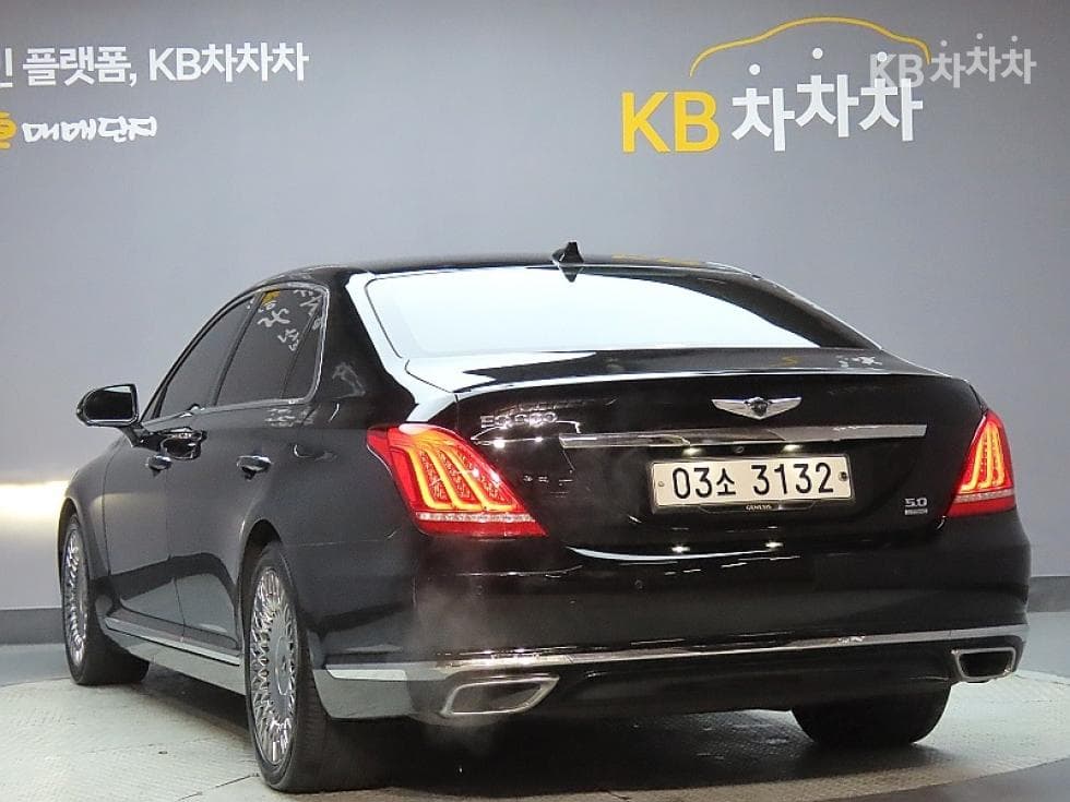 Genesis EQ9005.0 GDI AWD Prestige - 4