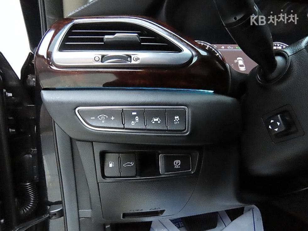 Genesis EQ9005.0 GDI AWD Prestige - 12