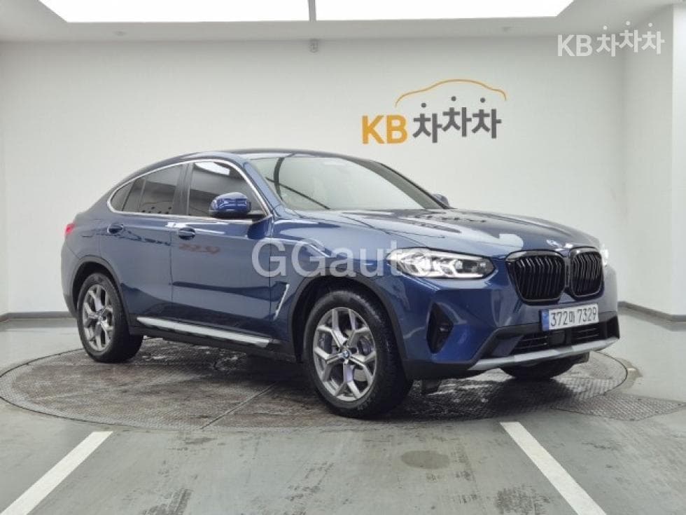 BMW New X4 (G02)xDrive 20i xLine - 2