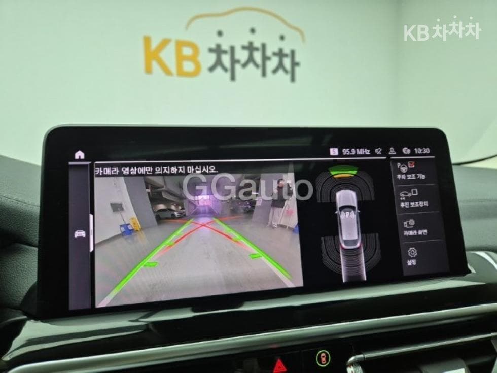 BMW New X4 (G02)xDrive 20i xLine - 15