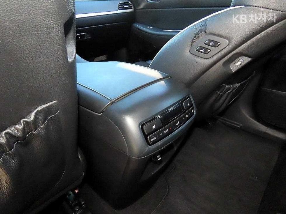 Хюндай Palisade3.8 Бензин 7-местен (Лимузин) Престиж - 16