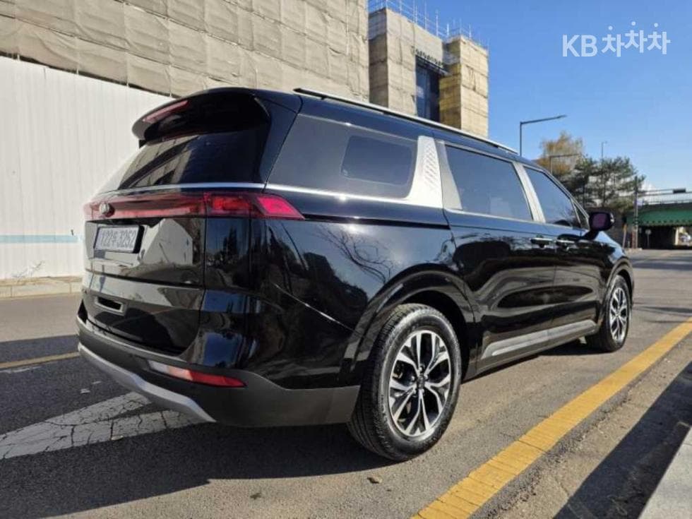 Kia Carnival 4th generationD2.2 9-seater Prestige - 5