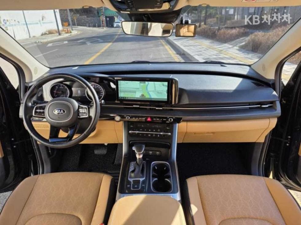 Kia Carnival 4th generationD2.2 9-seater Prestige - 12