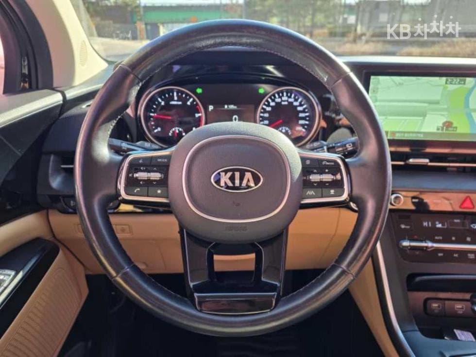 Kia Carnival 4th generationD2.2 9-seater Prestige - 13