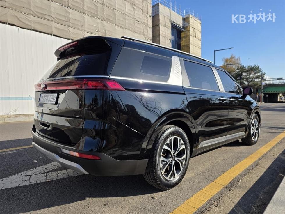 Kia Carnival 4th generationD2.2 9-seater Prestige - 22