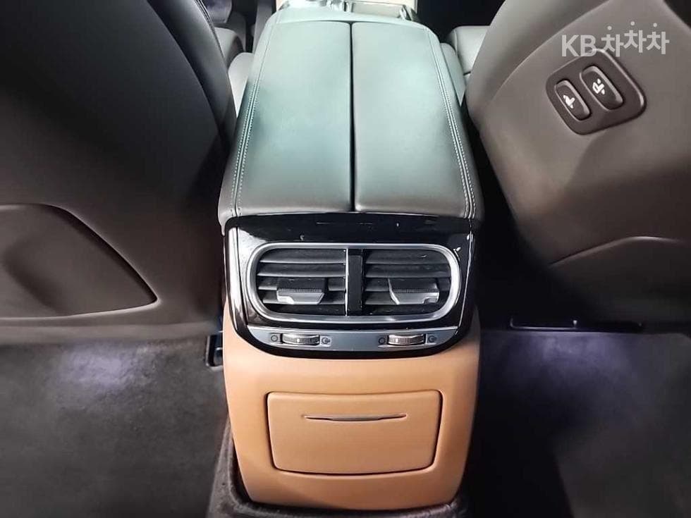 Genesis G903.8 GDi AWD Luxury - 13