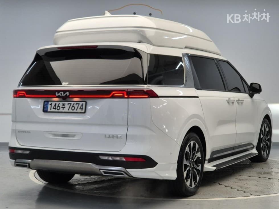 Киа Канивал 4-то поколениеВисок Лимузин (Канивал) G3.5 GDI 9-местен Signature - 3