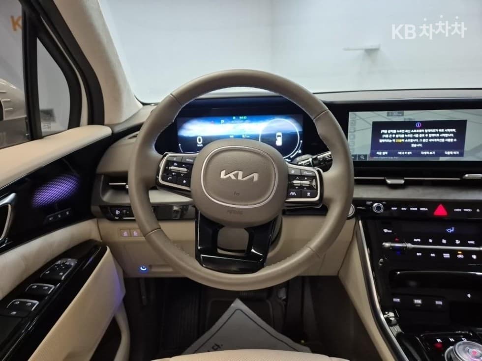 Киа Канивал 4-то поколениеВисок Лимузин (Канивал) G3.5 GDI 9-местен Signature - 9