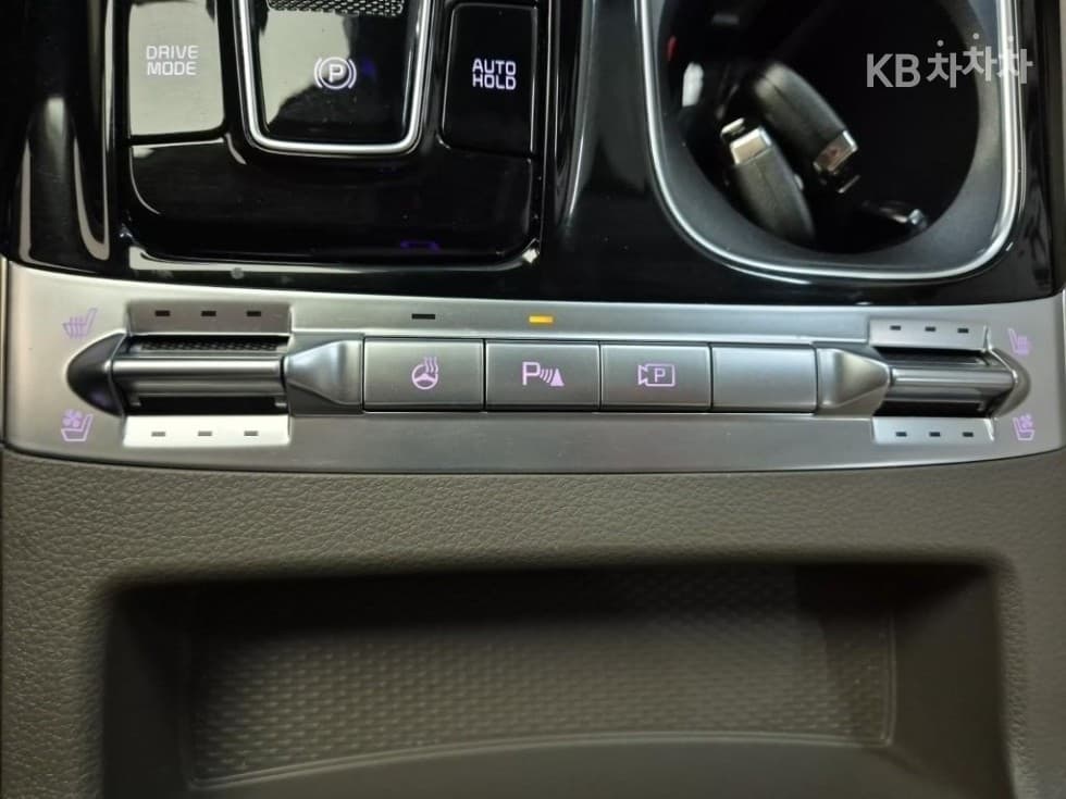 Киа Канивал 4-то поколениеВисок Лимузин (Канивал) G3.5 GDI 9-местен Signature - 16