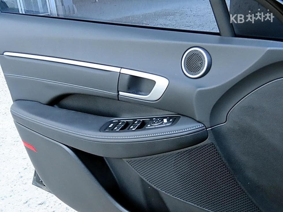 Hyundai Sonata Hybrid (DN8)2.0 Hybrid Premium Plus - 11