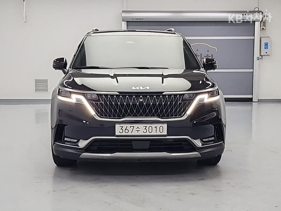 Киа Канивал 4-то поколениеD2.2 7-местен (Лимузин) Noblesse - 2
