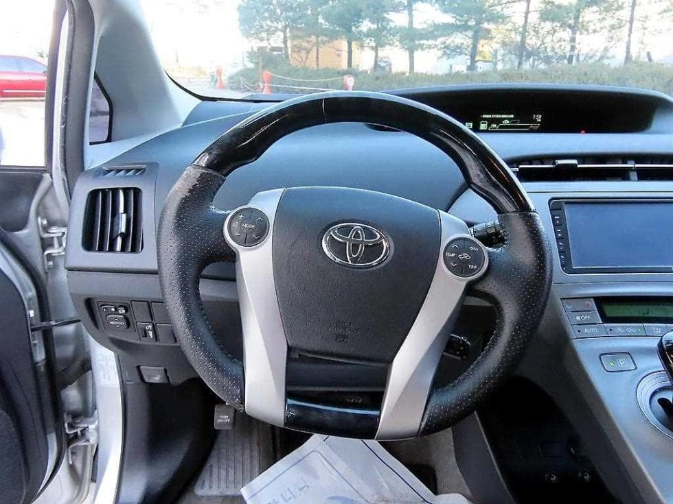 Toyota Prius1.8 Hybrid E - 8