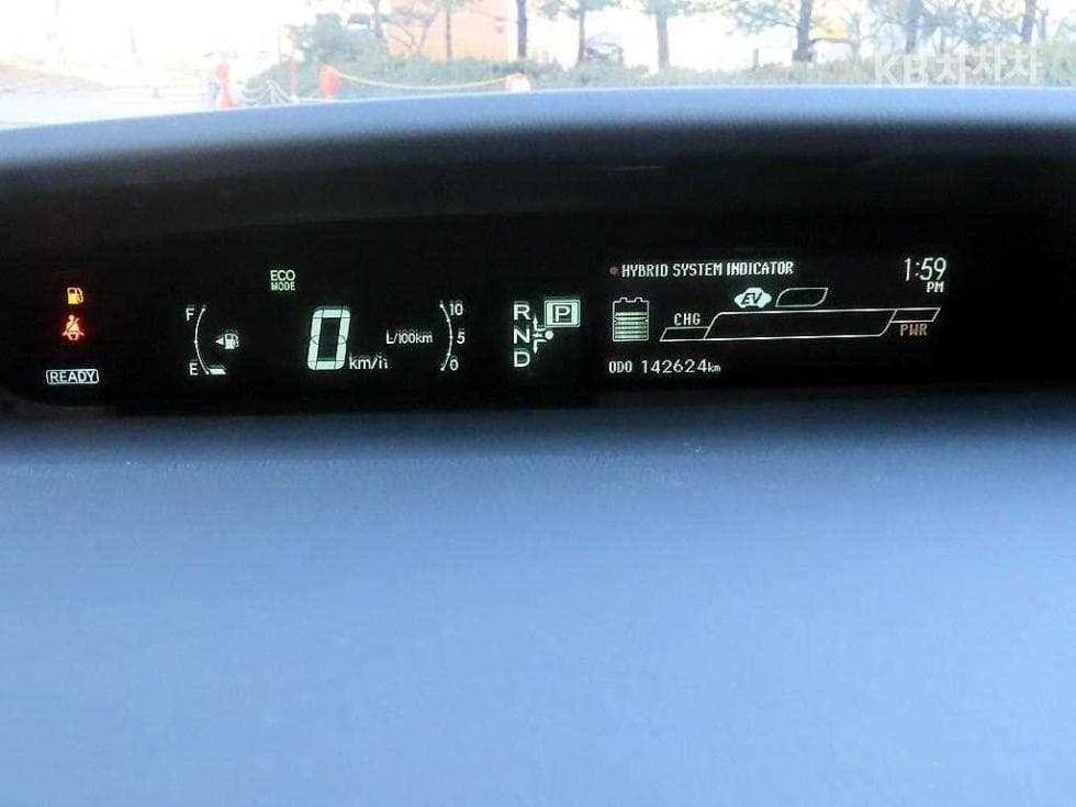 Toyota Prius1.8 Hybrid E - 9