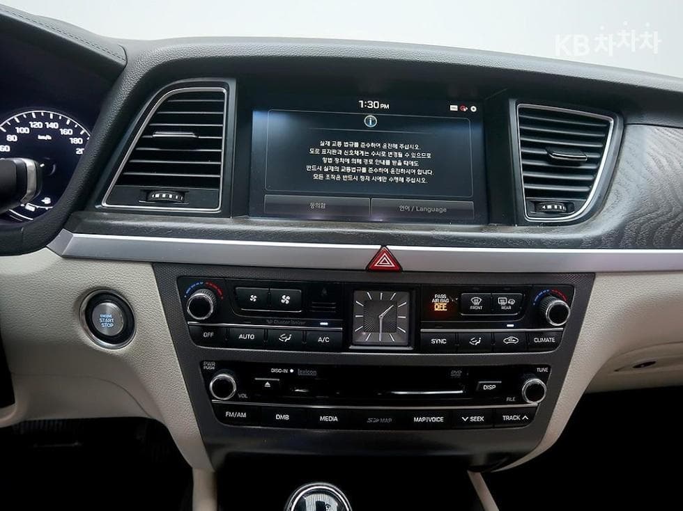 Hyundai GenesisDHG380 파이니스트 에디션 AWD - 9