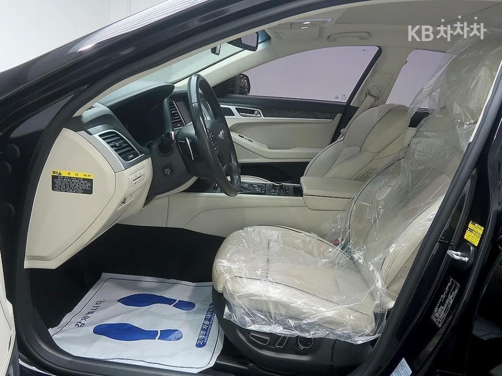 Hyundai GenesisDHG380 파이니스트 에디션 AWD - 11