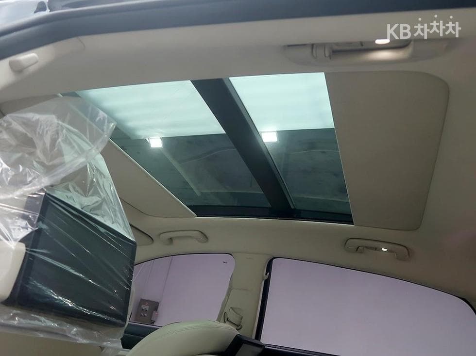 Hyundai GenesisDHG380 파이니스트 에디션 AWD - 16